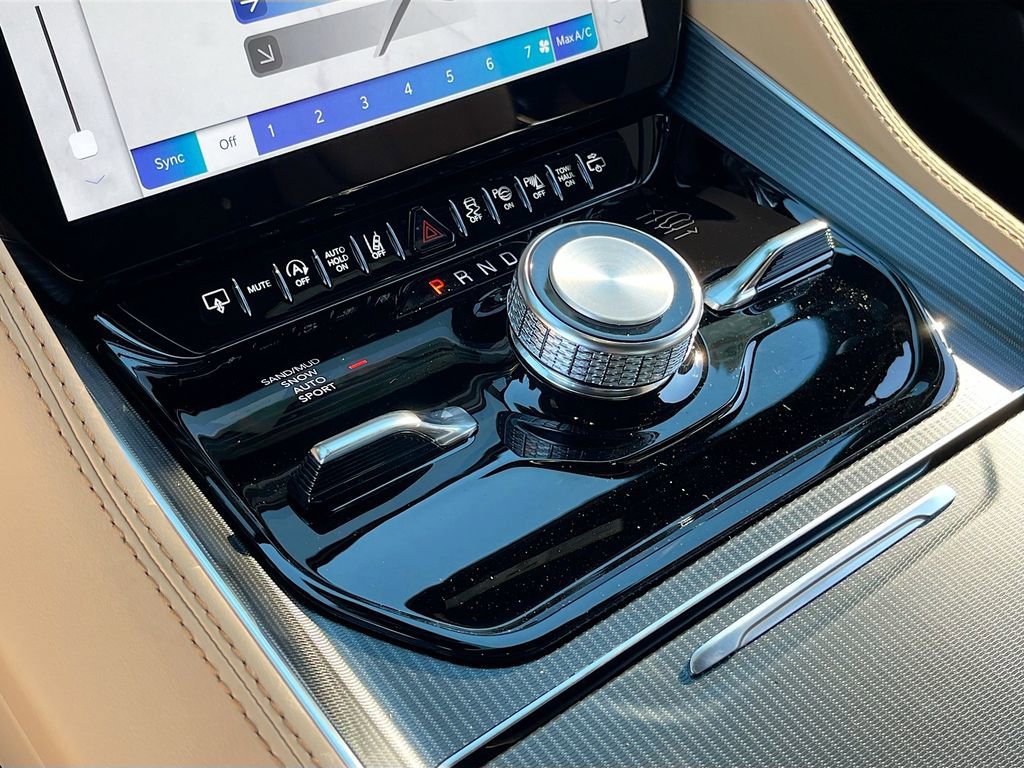 New 2026 Jeep Grand Wagoneer Summit AWD/4WD image 17