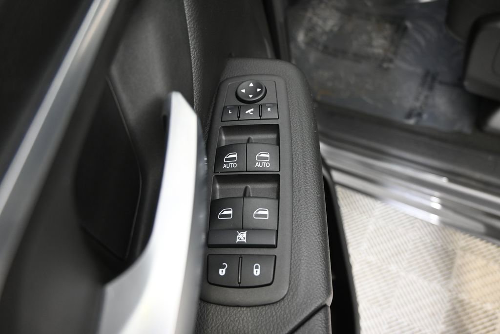 Used 2024 RAM 1500 Big Horn AWD/4WD image 19