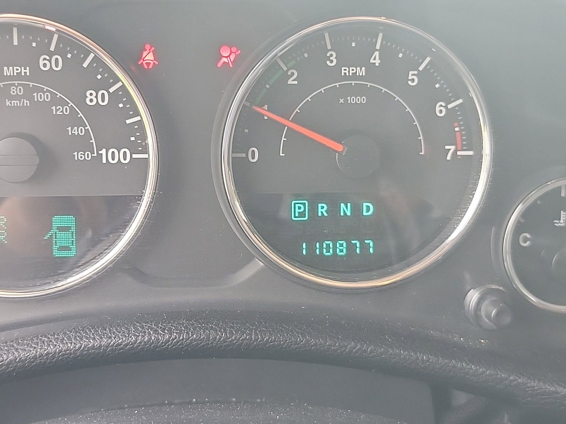 Used 2012 Jeep Wrangler Unlimited Sahara w/ Connectivity Group AWD/4WD image 10