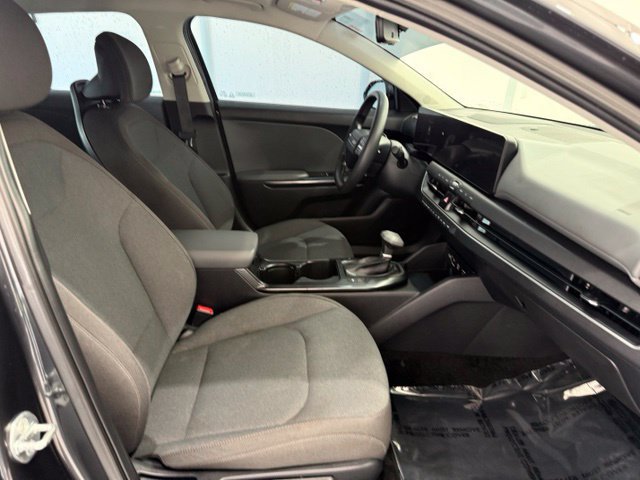 Used 2025 Kia K4 FWD image 20
