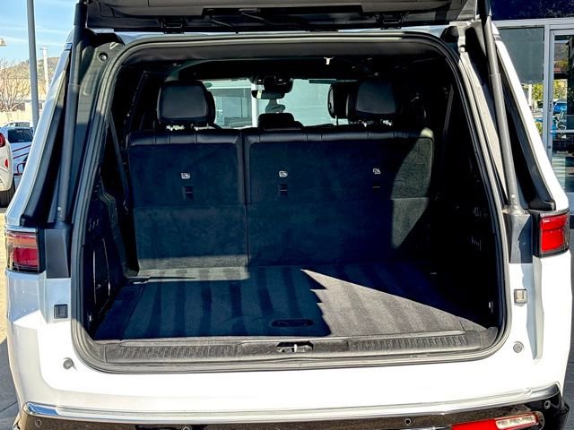 Used 2023 Jeep Wagoneer L Series II image 29