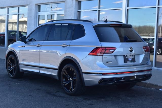 Used 2023 Volkswagen Tiguan SE R-Line image 9