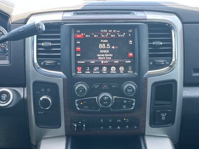 Used 2015 RAM 3500 Laramie w/ Convenience Group AWD/4WD image 21