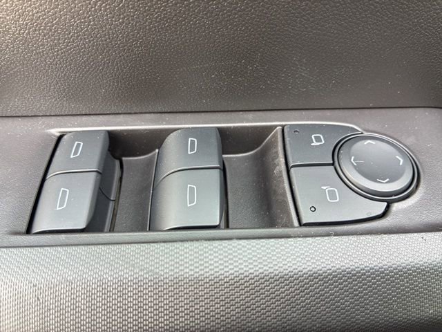 Used 2024 Chevrolet Colorado W/T image 13