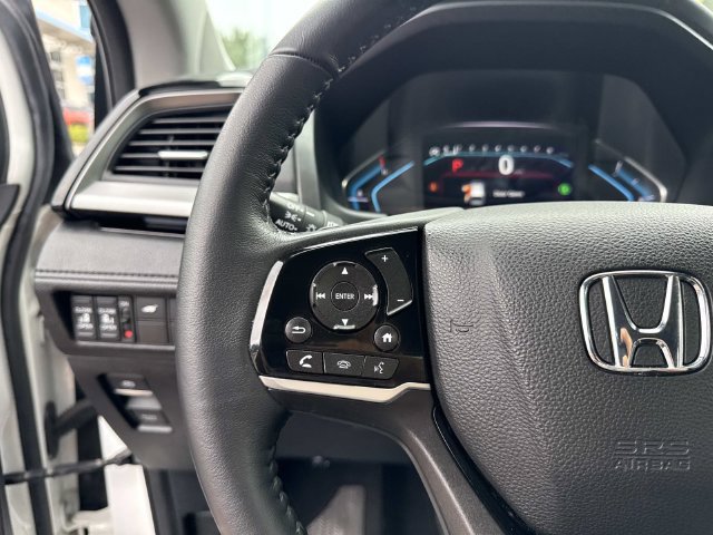 Certified 2024 Honda Odyssey Touring image 32