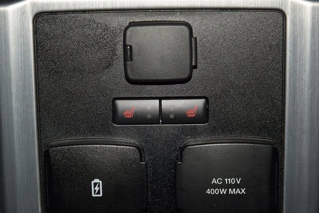 Used 2022 Ford F450 Platinum w/ FX4 Off-Road Package image 48