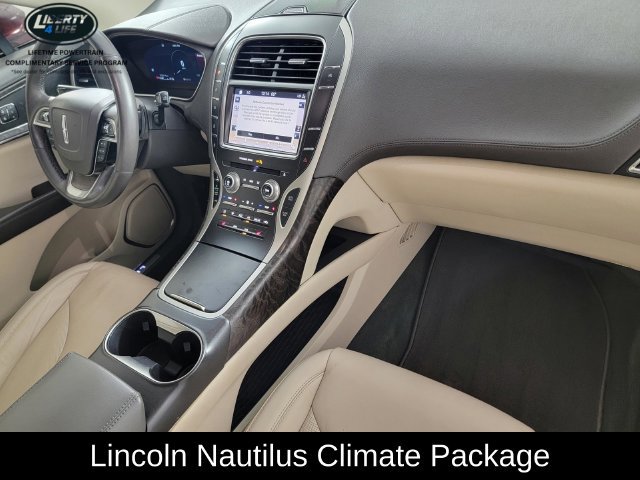 Used 2019 Lincoln Nautilus Select FWD image 19