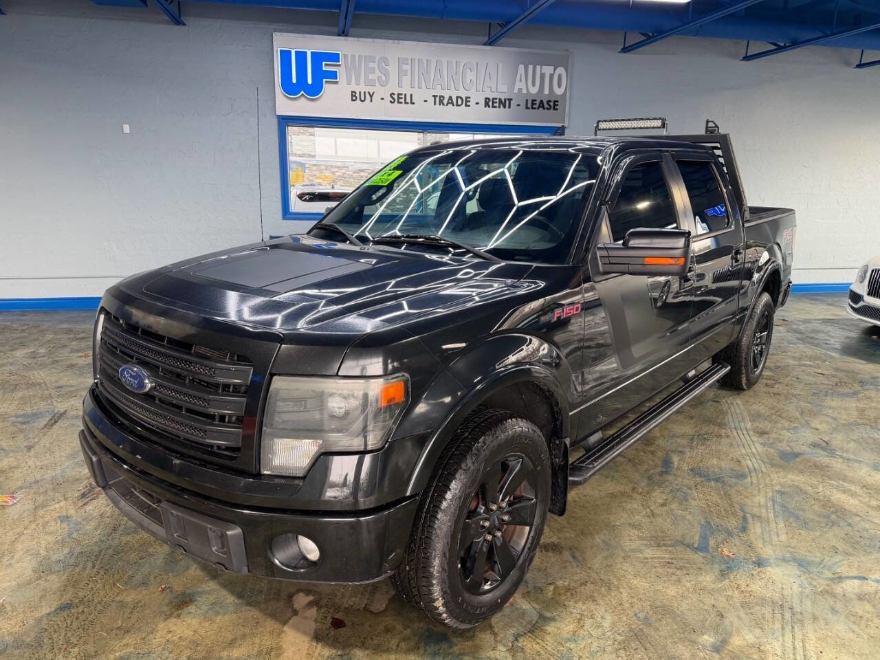 Used 2014 Ford F150 FX4 w/ Equipment Group 402A Luxury image 3