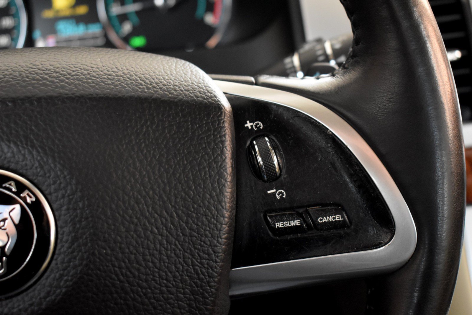 Used 2014 Jaguar XF 3.0 AWD/4WD image 14