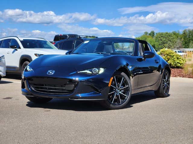 New 2026 MAZDA MX-5 Miata RF Grand Touring w/ Appearance Package RWD image 2