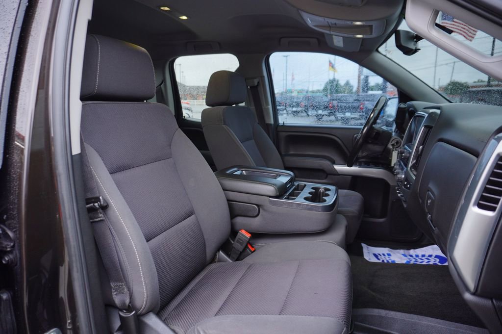 Used 2018 Chevrolet Silverado 1500 LT w/ All Star Edition image 27