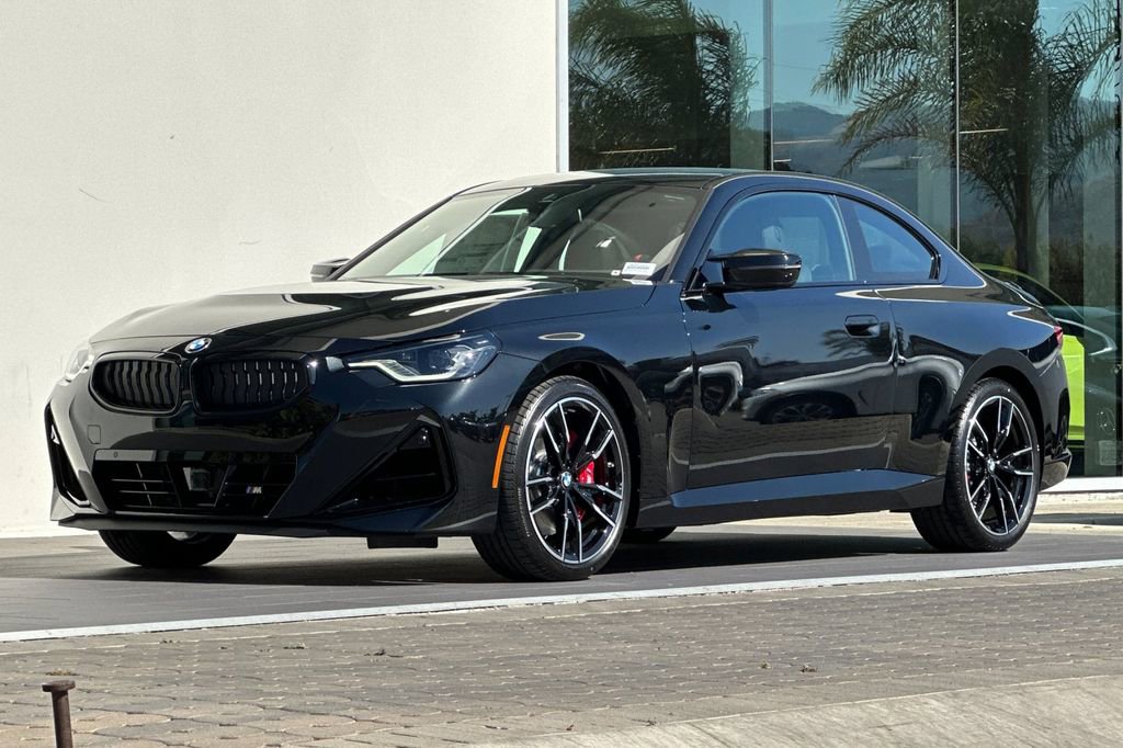 New 2025 BMW M240i xDrive Coupe w/ Premium Package AWD/4WD image 7