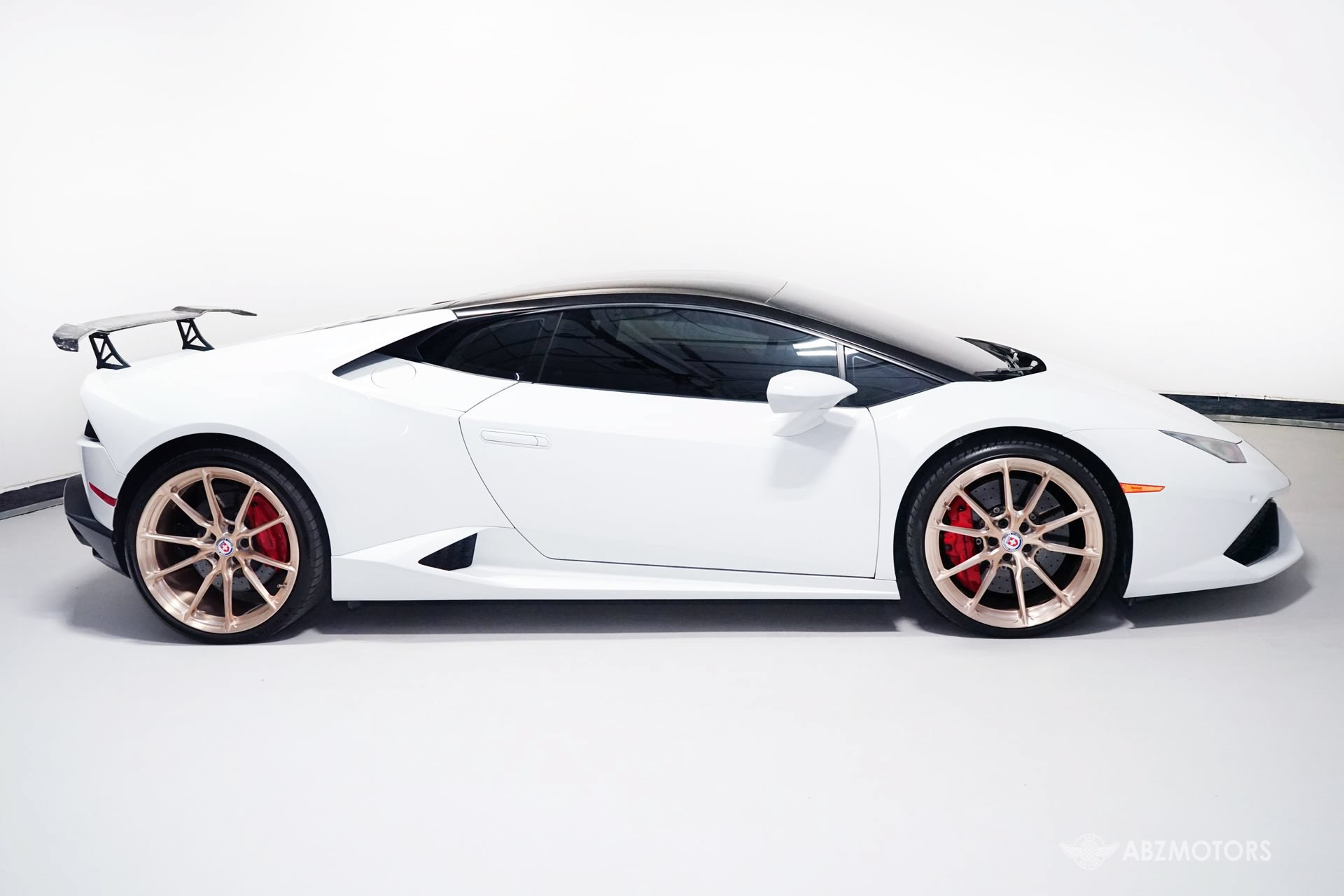 Used 2015 Lamborghini Huracan LP 610-4 AWD/4WD image 4