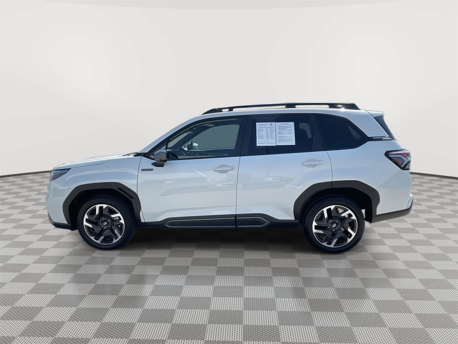 Used 2025 Subaru Forester Limited w/ Popular Package AWD/4WD image 12