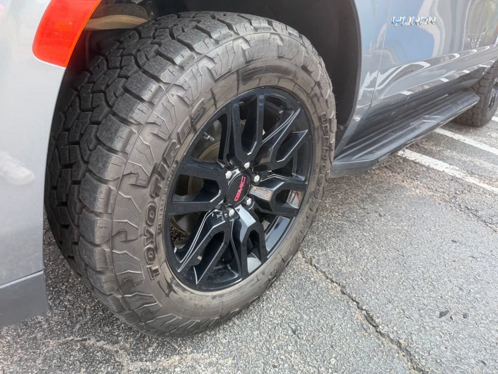 Used 2021 GMC Yukon SLE RWD image 8