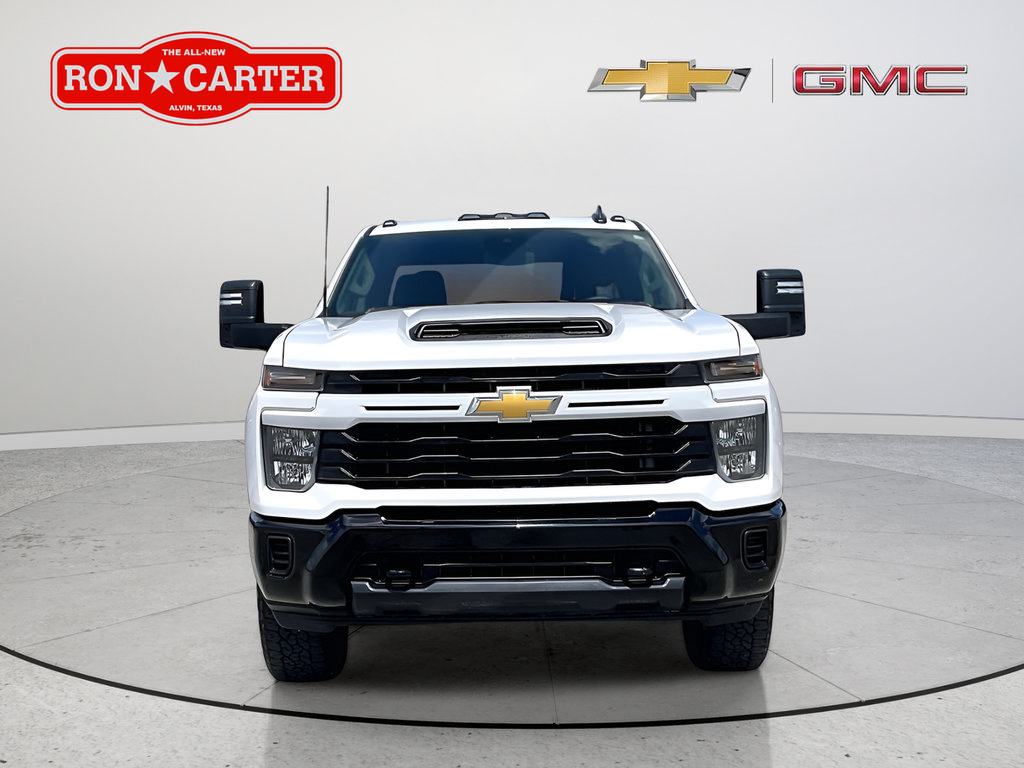 Used 2024 Chevrolet Silverado 2500 Custom w/ Custom Convenience Package AWD/4WD image 2