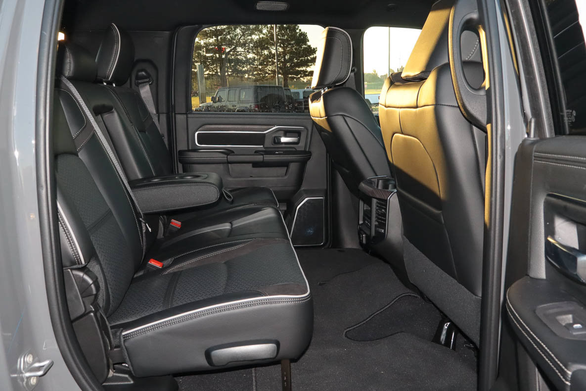 New 2027 RAM 2500 Laramie AWD/4WD image 30