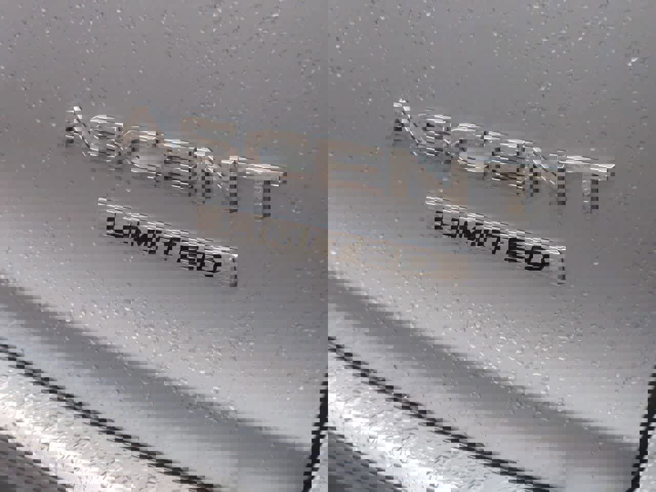 Used 2020 Subaru Ascent Limited w/ Technology Package image 12