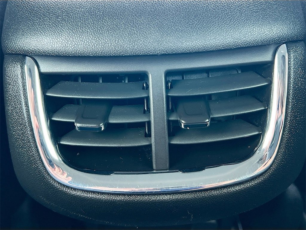 Used 2024 Chevrolet Malibu LT image 24