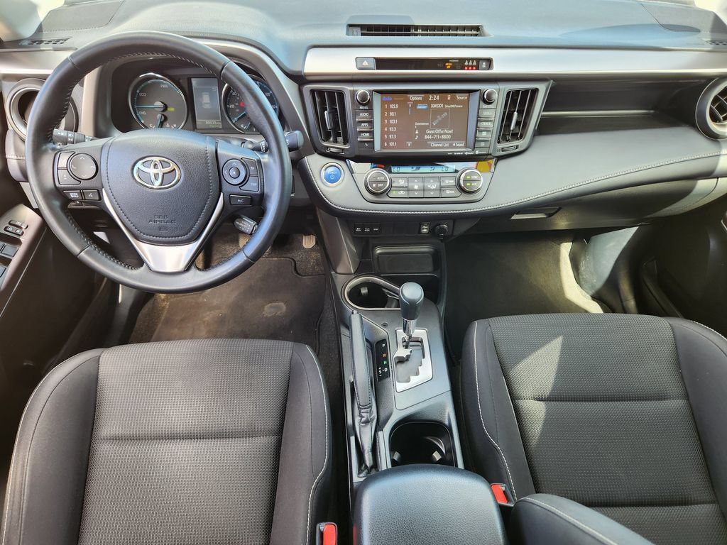 Used 2017 Toyota RAV4 XLE w/ Convenience Package AWD/4WD image 16