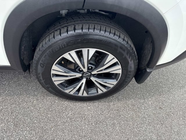 Used 2023 Nissan Rogue SV AWD/4WD image 14