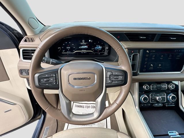 Used 2023 GMC Yukon XL Denali AWD/4WD image 11