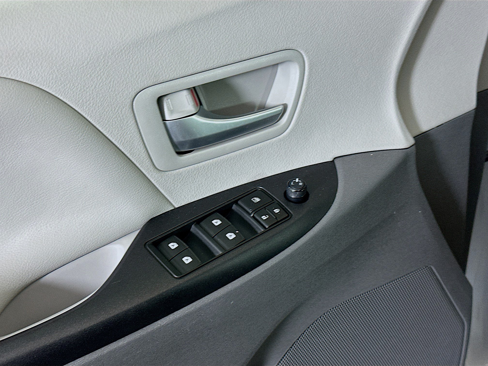 Used 2018 Toyota Sienna LE FWD image 15