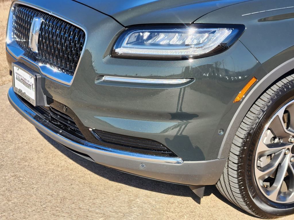 Used 2023 Lincoln Nautilus Reserve w/ Equipment Group 201A image 10