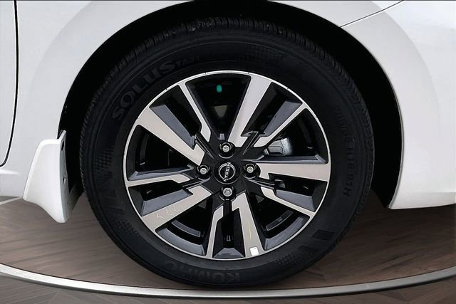 Certified 2025 Nissan Versa SV w/ Trunk Package image 9