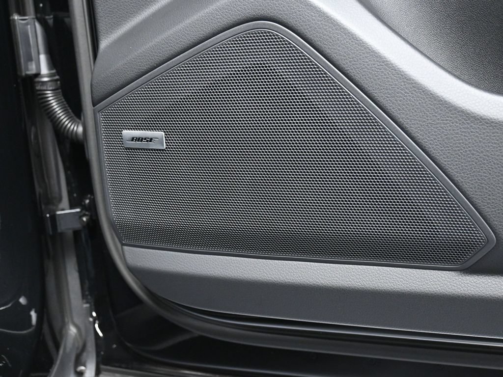 Certified 2026 Porsche Cayenne AWD/4WD image 29