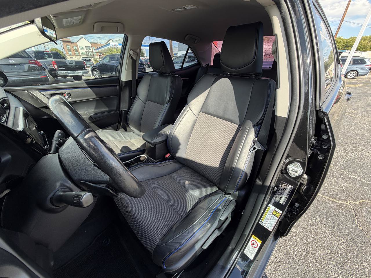 Used 2018 Toyota Corolla SE FWD image 10