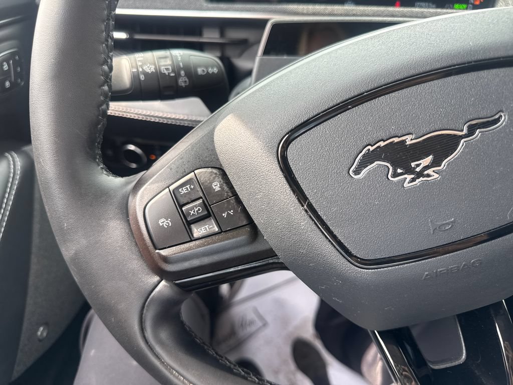 Used 2025 Ford Mustang Mach-E Premium AWD/4WD image 33