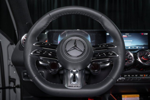 New 2026 Mercedes-Benz GLB 35 AMG 4MATIC image 21