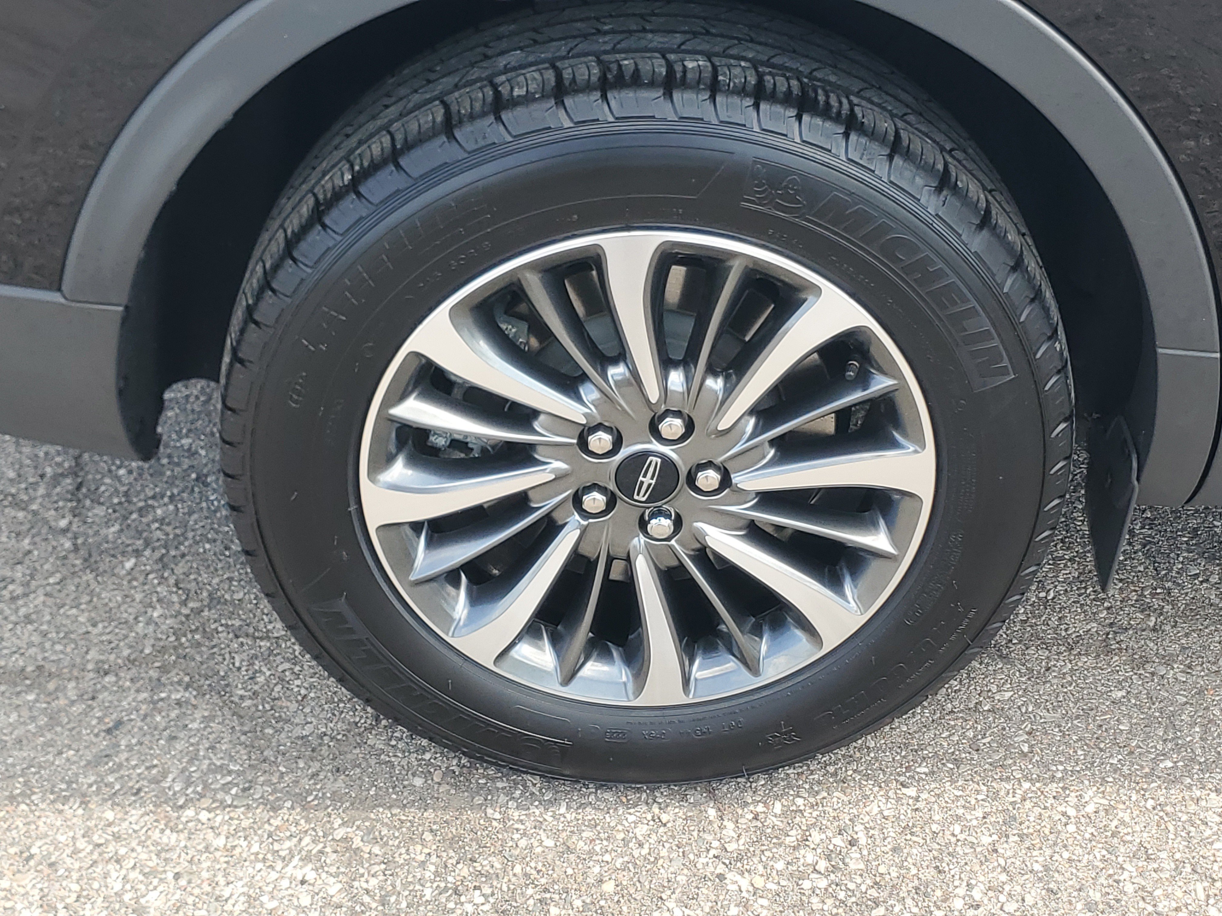 Certified 2023 Lincoln Nautilus AWD w/ Premium Package image 7
