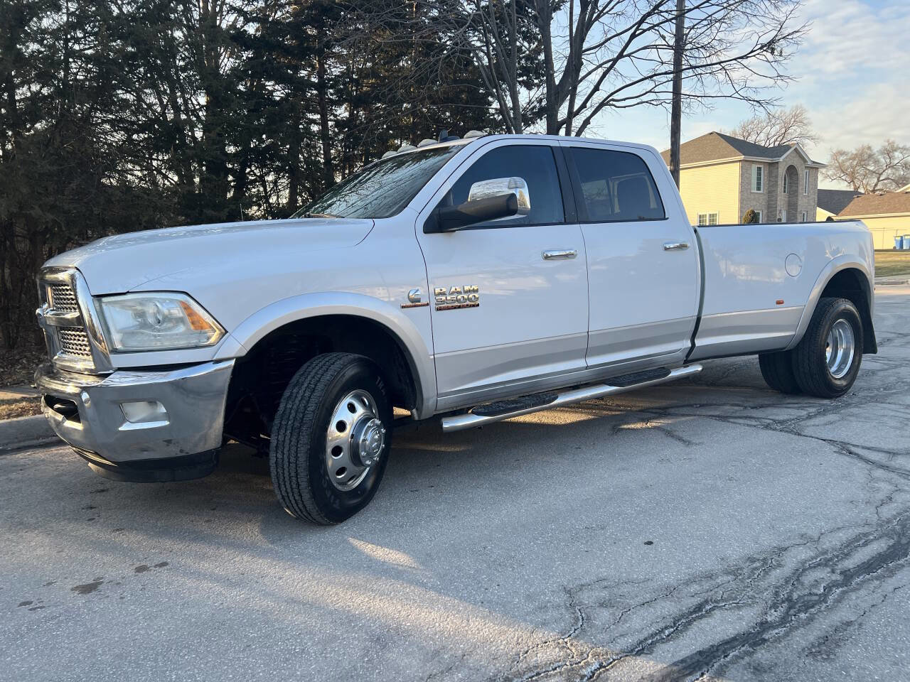 Used 2015 RAM 3500 Laramie image 9