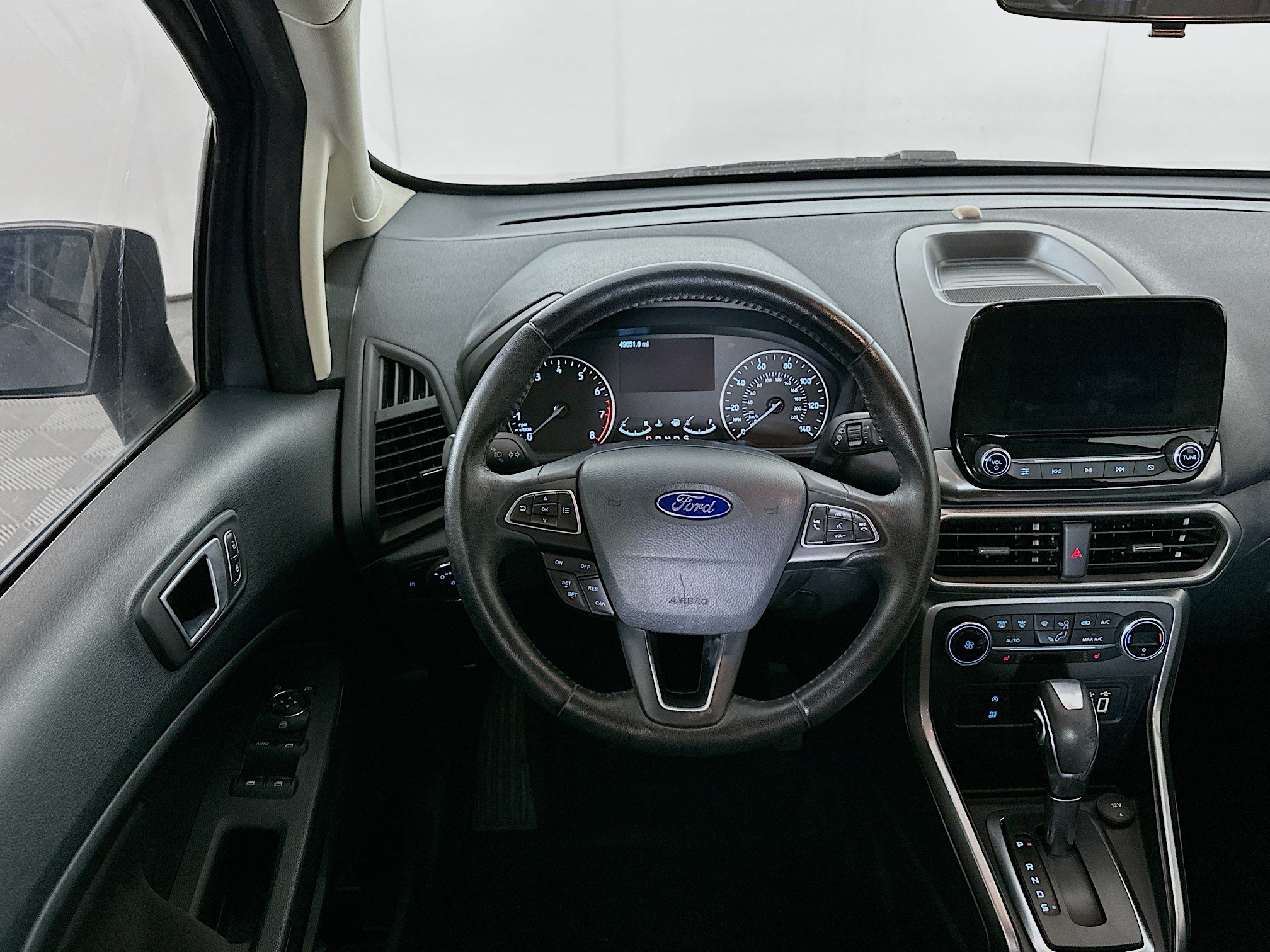 Used 2018 Ford EcoSport SE FWD image 17