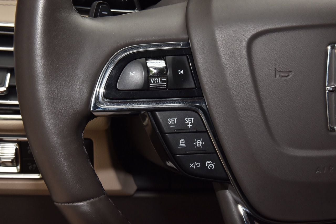 Used 2024 Lincoln Navigator Reserve AWD/4WD image 22