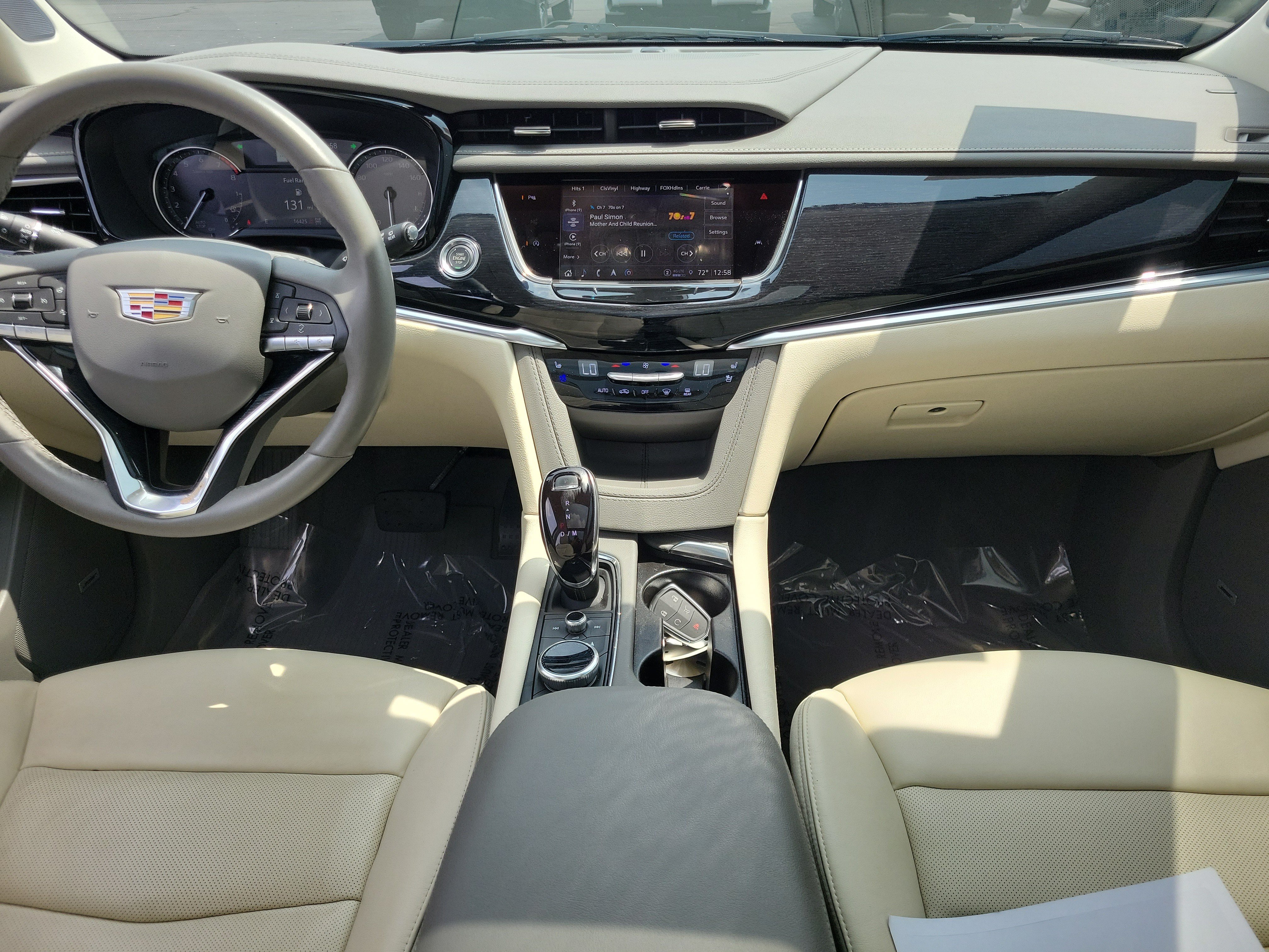 Used 2025 Cadillac XT6 Premium Luxury w/ LPO, Floor Liner Package AWD/4WD image 9