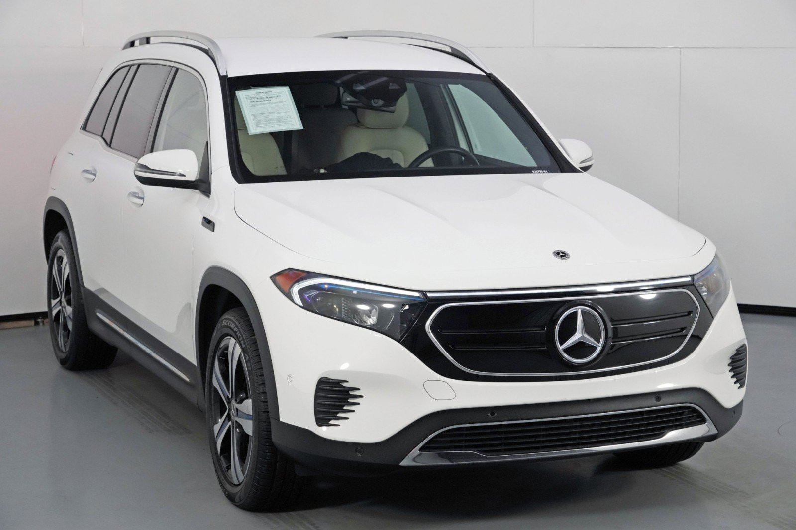 Used 2023 Mercedes-Benz EQB 250+ EQB 250+ w/ Exclusive Package image 55