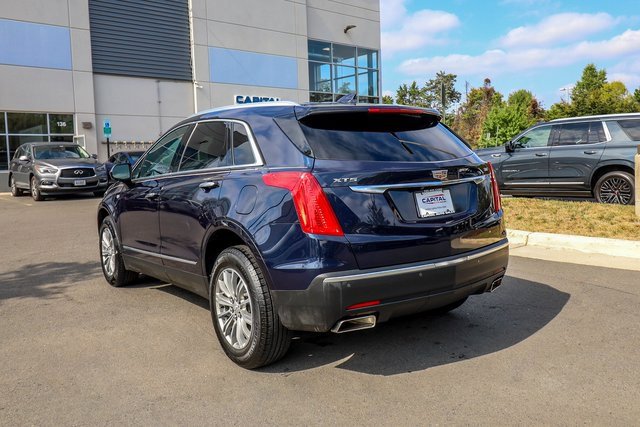 Used 2017 Cadillac XT5 Luxury w/ Driver Awareness Package image 16