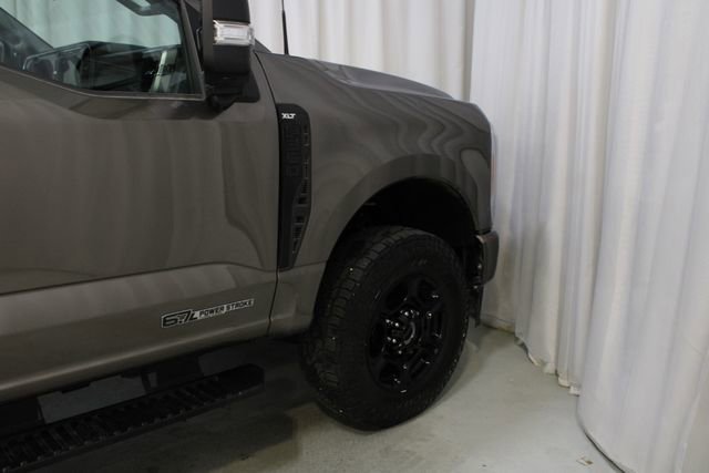 Used 2023 Ford F350 XLT w/ XLT Premium Package image 27