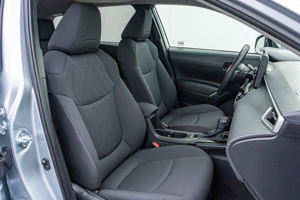Used 2023 Toyota Corolla Cross LE w/ Moonroof Package AWD/4WD image 20