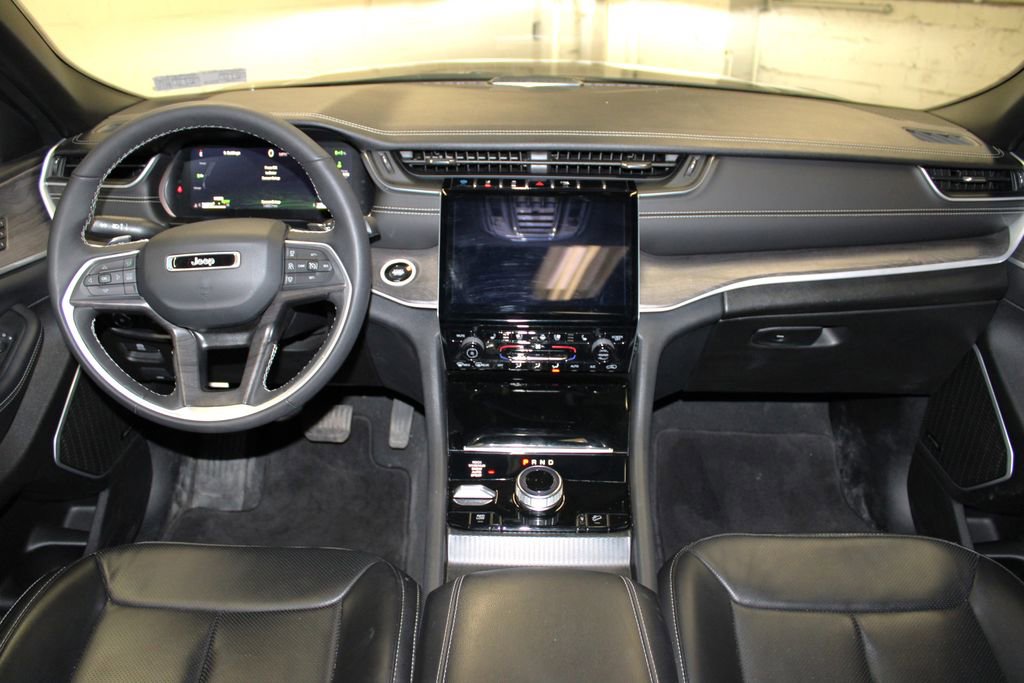 Used 2024 Jeep Grand Cherokee Limited 4xe AWD/4WD image 9