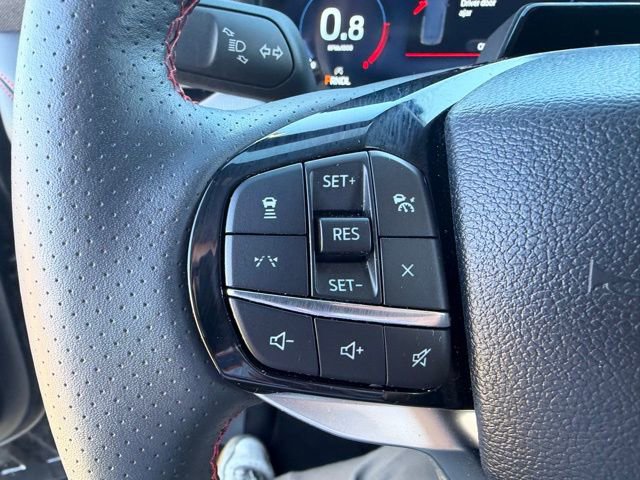 Used 2025 Ford Explorer ST-Line w/ ST-Line Street Pack image 14