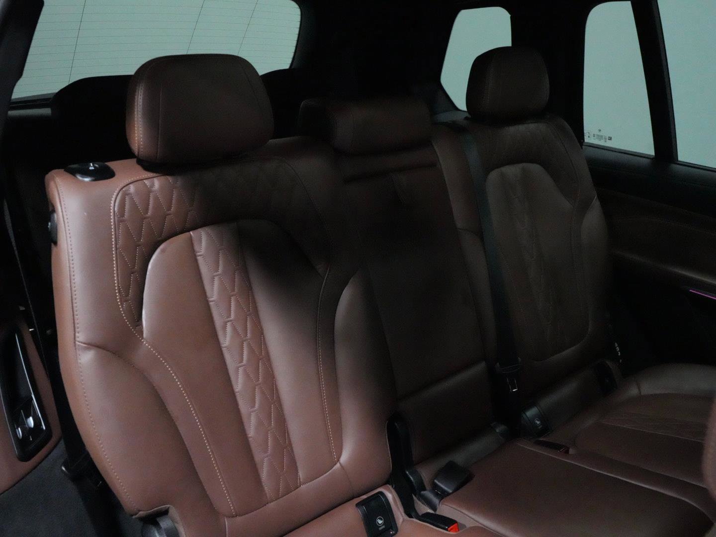 Certified 2023 BMW X7 M60i w/ Executive Package image 9