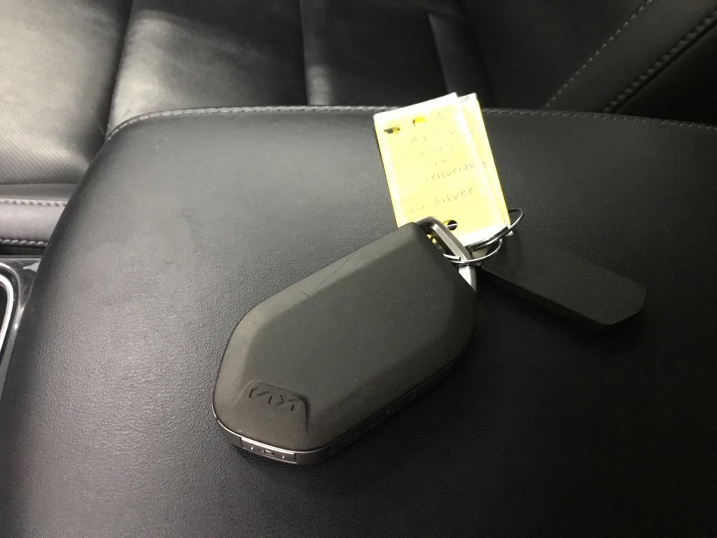 Used 2025 Kia Telluride S AWD/4WD image 25