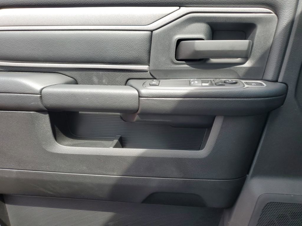 New 2024 RAM 2500 Tradesman w/ Chrome Appearance Group image 24