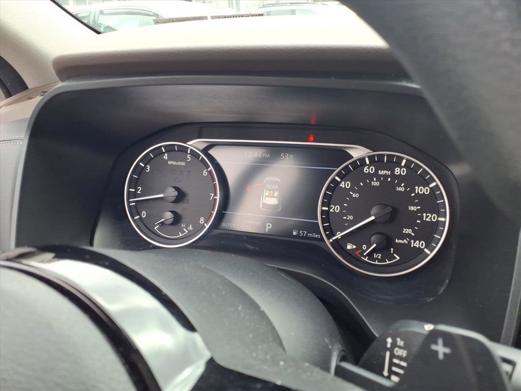 Used 2023 Nissan Rogue SV image 12