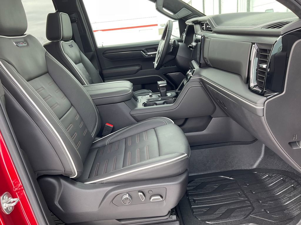 Used 2025 GMC Sierra 1500 AT4X image 22