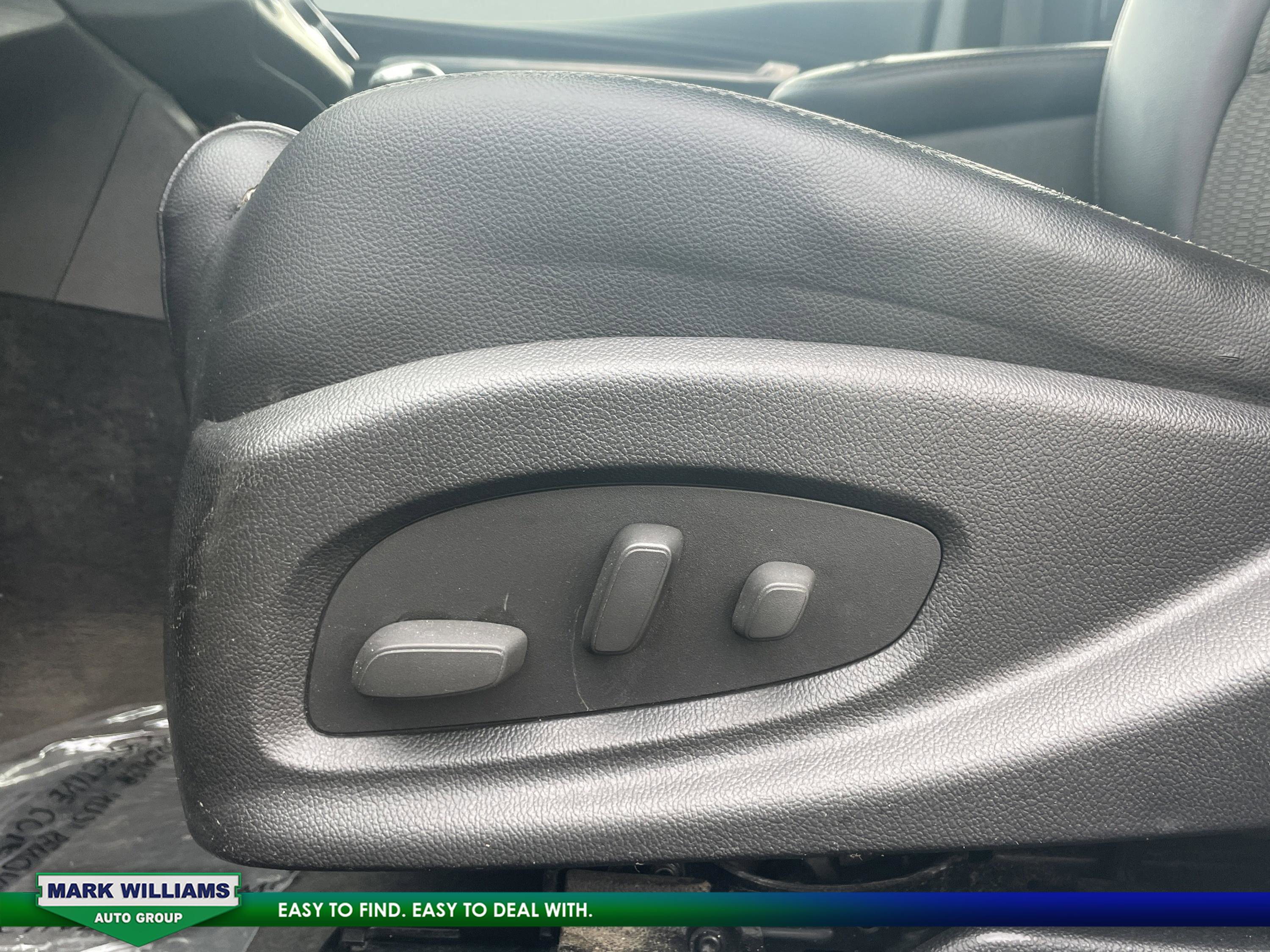 Used 2014 Chevrolet Impala LT w/ Convenience Package image 13